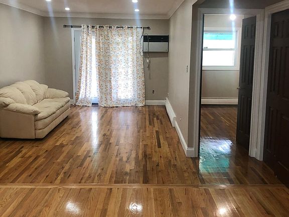 5th image of 3123 Tiemann Ave #3
