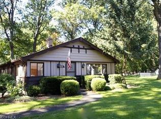228 Beck Rd, Avon Lake, OH 44012