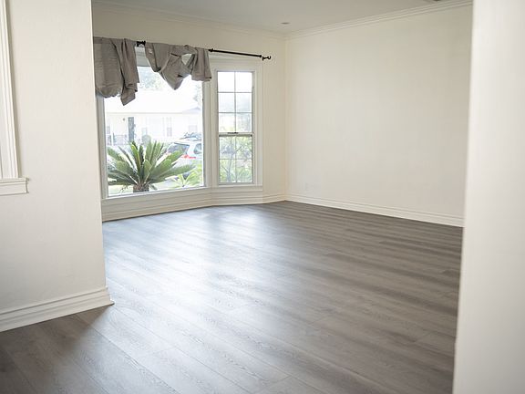 3rd image of 4815 Hersholt Ave