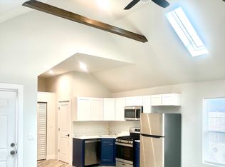 1425 W 16th St #RB, Chicago, IL 60608