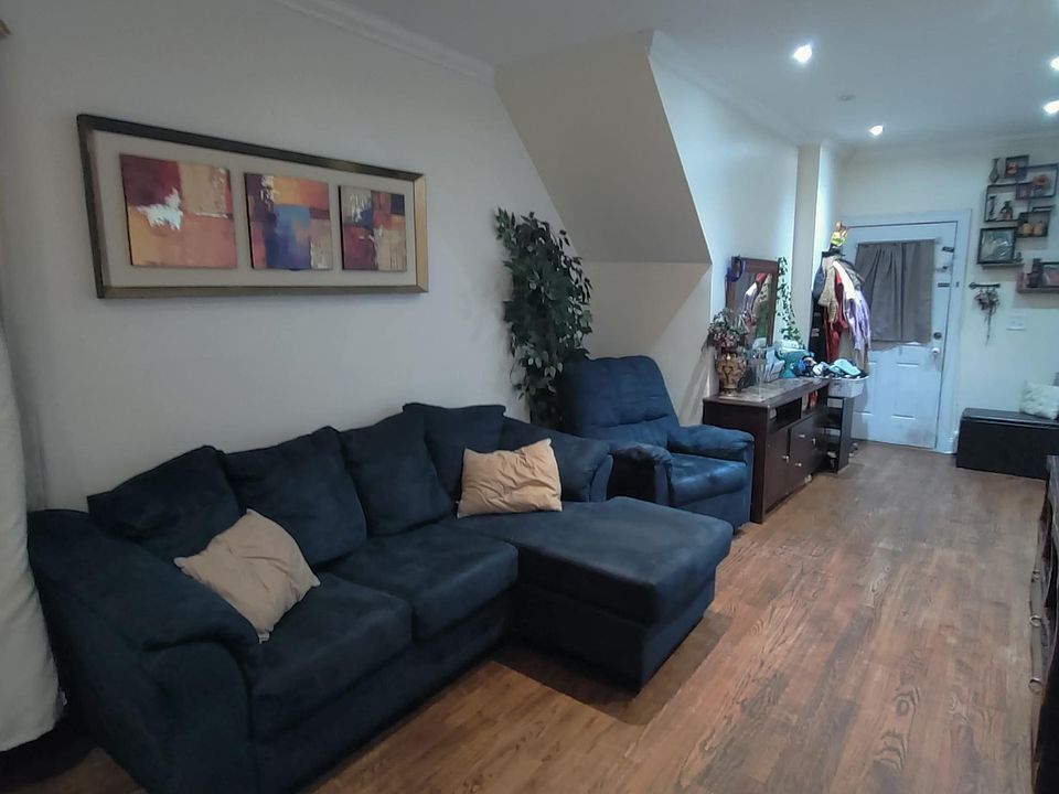 1st image of 16863 119th Ave #1F