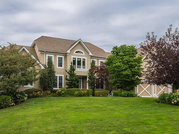 3rd image of 57 Pembroke Dr