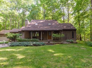 106 Wildwood Cir, Tecumseh, MI