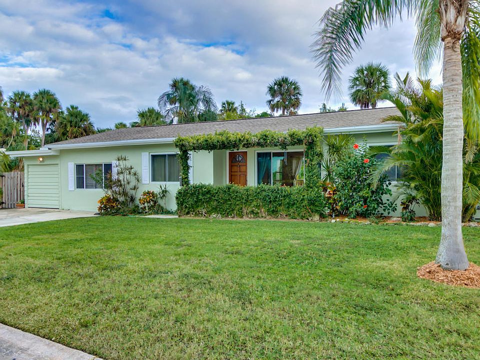 1st image of 2331 Saint Andrews Cir