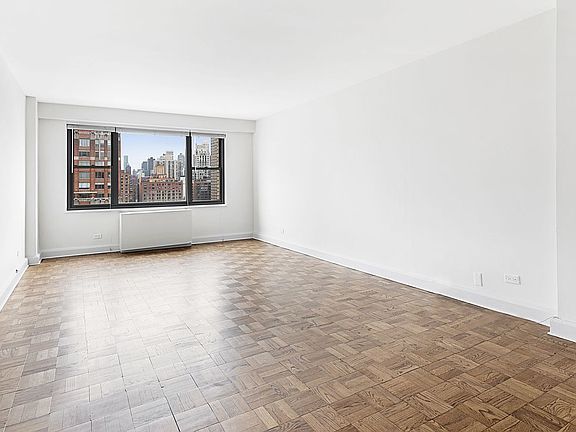 5th image of 353 E 83rd St APT 4B