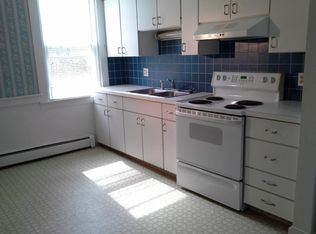 19 Mechanic St, Hope Valley, RI 02832