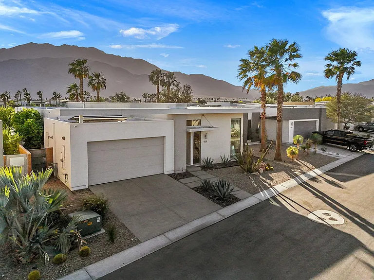 929 Bernardi Ln — Photo 19
