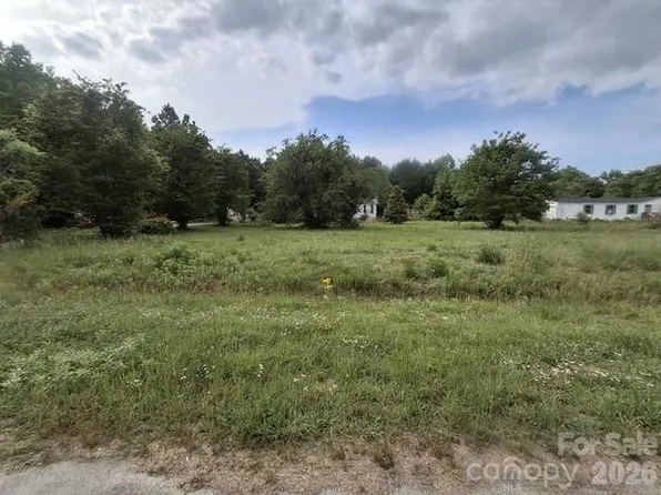 890 Snohan Rd #19, Ayden, NC 28513