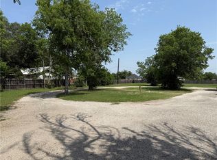 1805 W Highway 21 Hwy, Caldwell, TX 77836