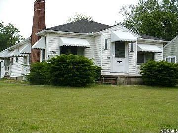 1st image of 1701 W 21st St