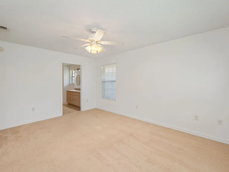 9750 Parker Lake Cir — Photo 17
