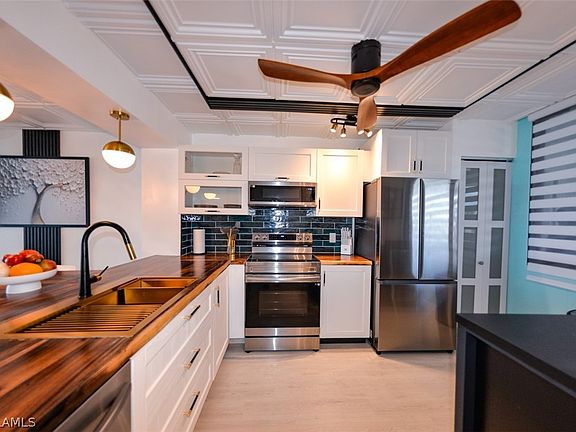 4th image of 4203 Bay Beach Ln #G-3