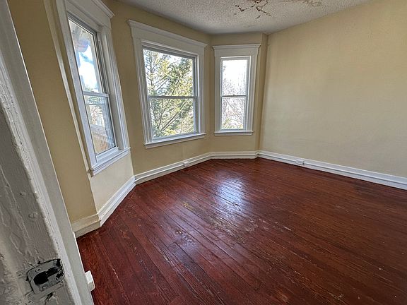 3rd image of 52 Dickerman St #3LD