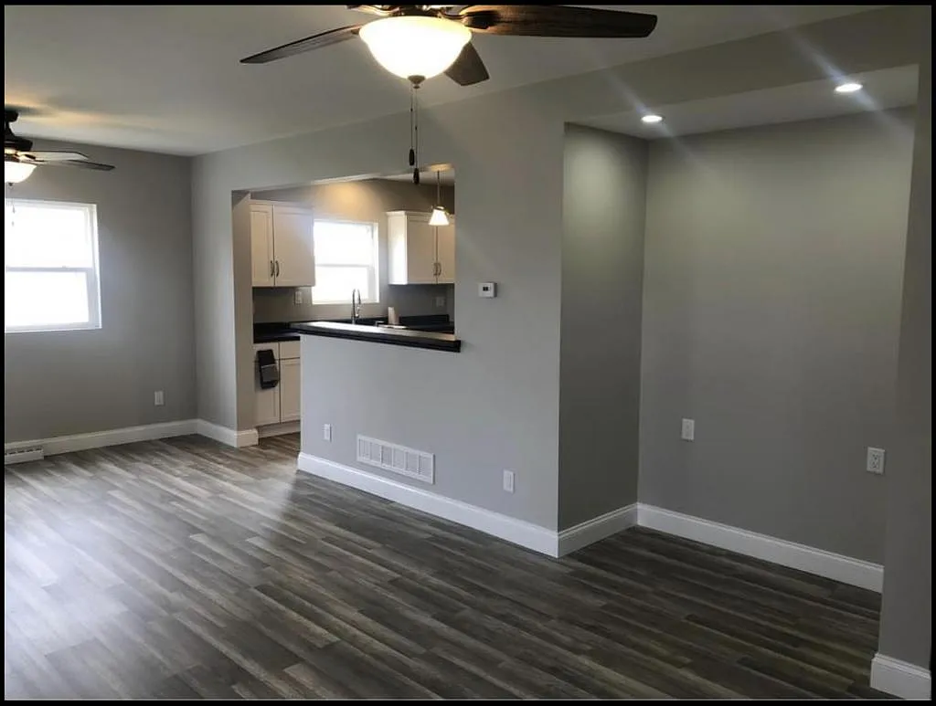 1421 N 22nd St — Photo 3