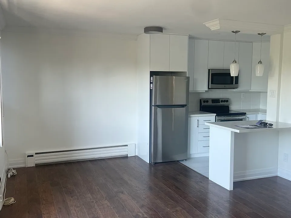 265 Reynolds St #403
