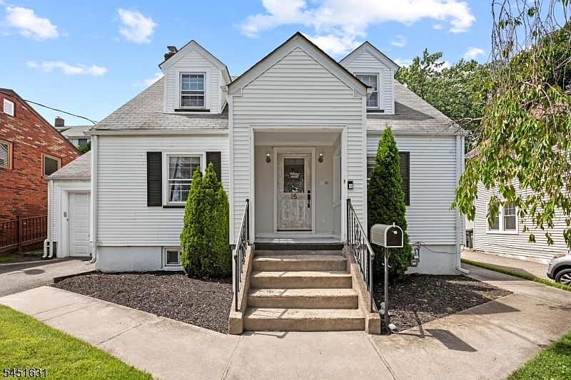 1st image of 15 Edison Ave