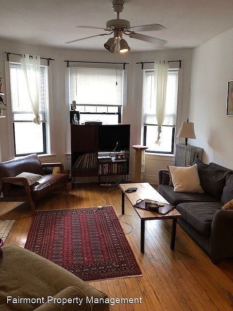 1st image of 2272 W Leland Ave #1E