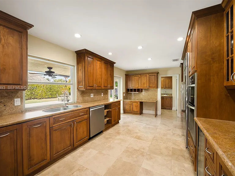 15700 SW 77th Ct — Photo 8
