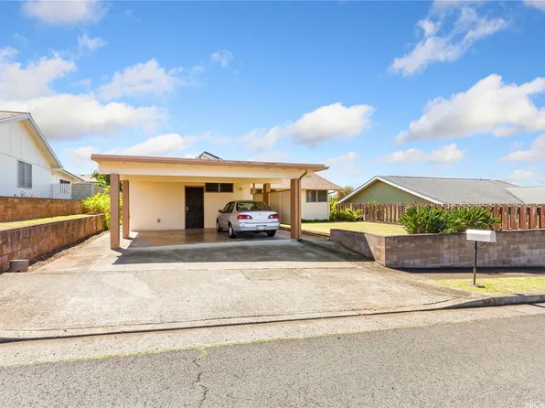 1645 Palamoi St, Pearl City, HI 96782