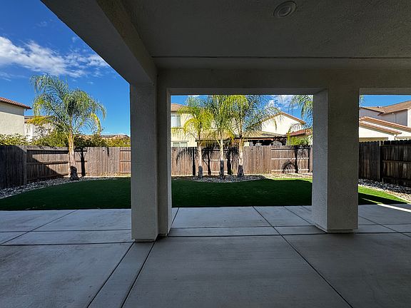 5th image of 9672 Tangelo Cir