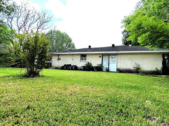 5th image of 375 Eldridge Dr