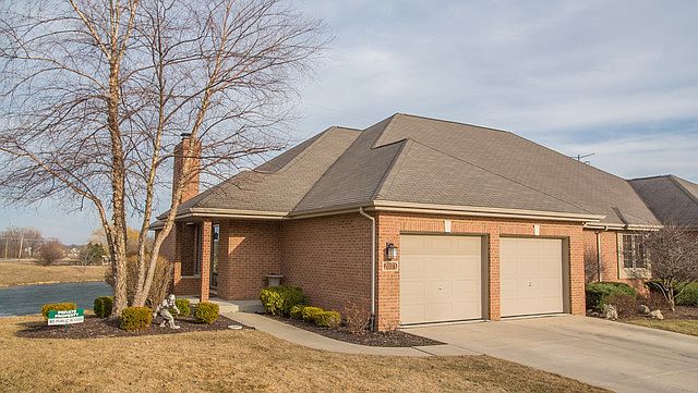 1st image of 21173 Lakeview Ln