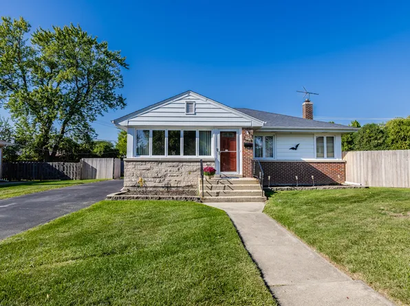 1615 W Johanna Ter, Arlington Heights, IL 60005