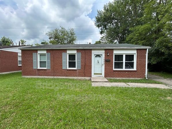 1582 Leah Dr