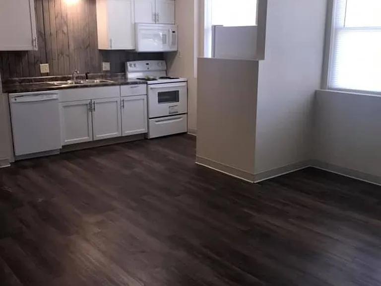 303 Melody Ln — Photo 5