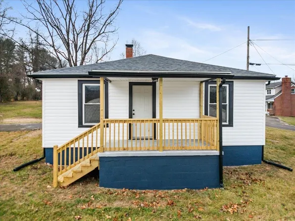 1313 Peppers Ferry Rd, Pulaski, VA 24301