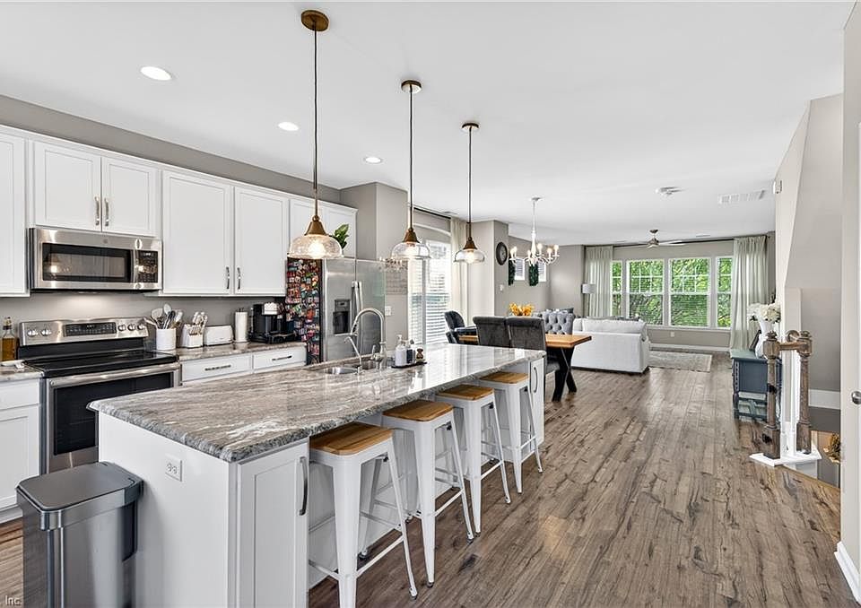 1st image of 501 Violet Ct