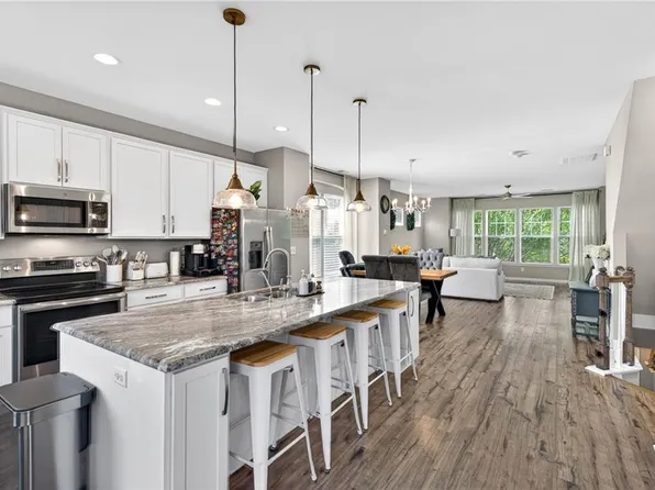 501 Violet Ct, Newport News, VA 23602