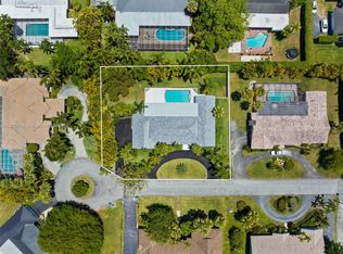 12075 SW 70th Ct, Pinecrest, FL 33156