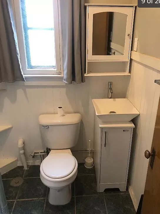 3 bed, 2133 sqft, $1,800 — Photo 4
