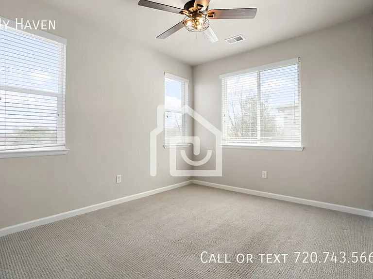 1320 Hoyt St #6 — Photo 16