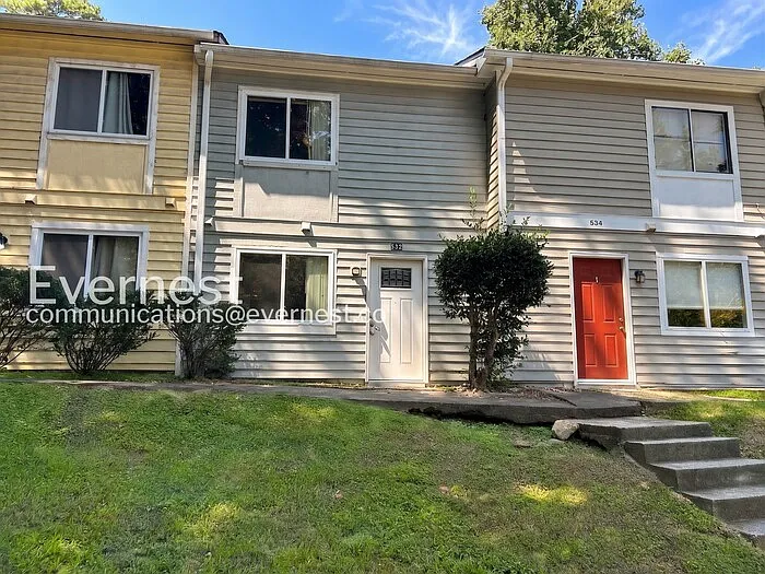 2 bed, 2.5 bath, 1252 sqft, $1,599 — Photo 1
