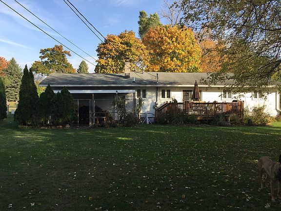3rd image of 1820 Dunwoodie St