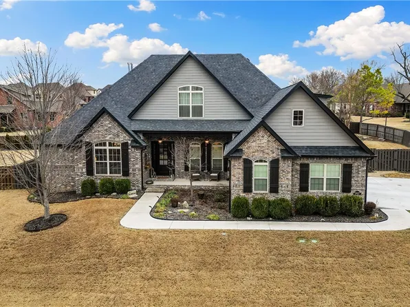 2927 Pebblestone Dr, Fayetteville, AR 72701