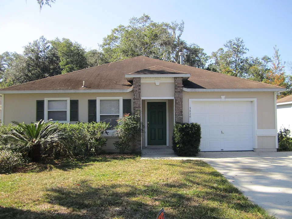 3626 NW 25th Ter