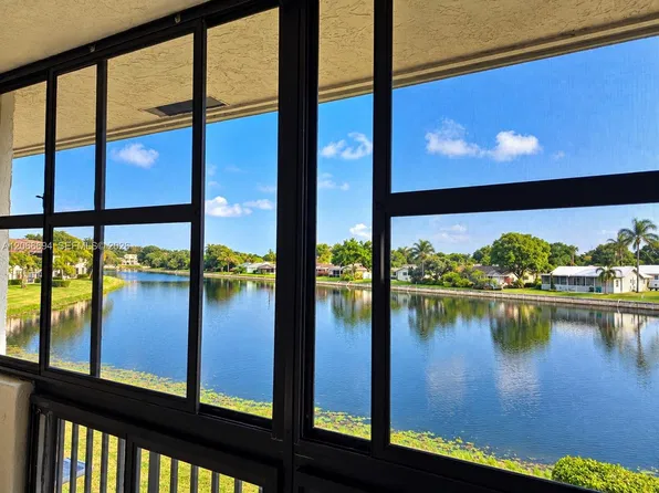9830 W McNab Rd #208, Tamarac, FL 33321