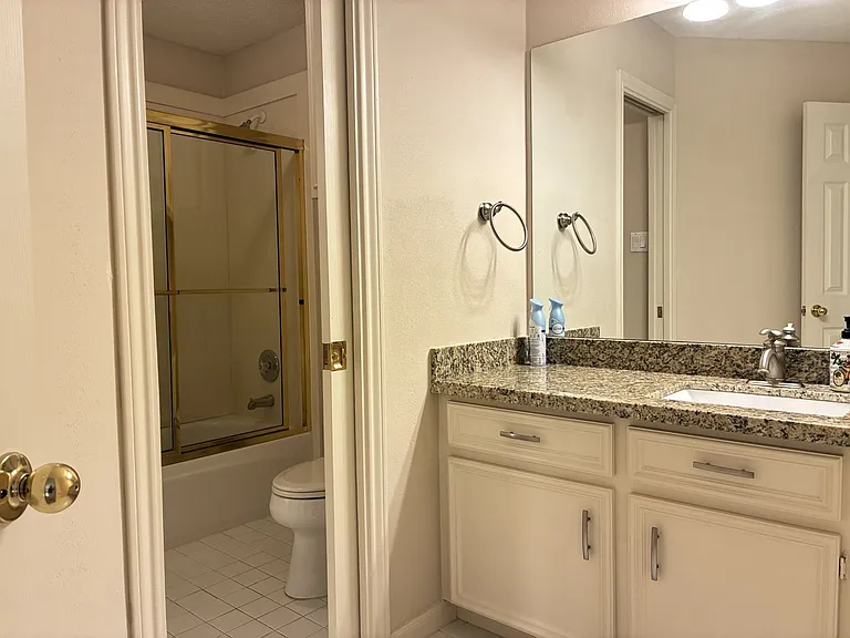 14439 Reissen Ln — Photo 28