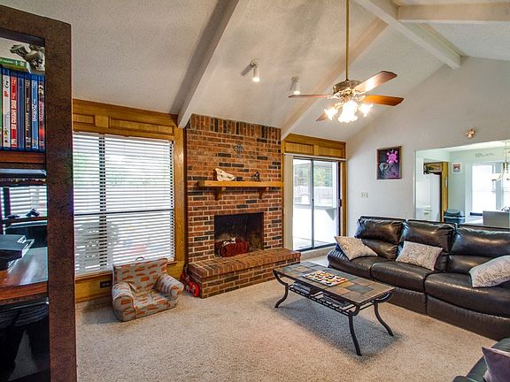 5th image of 3105 Whitebirch Ct