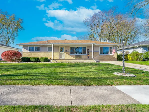 416 N Joliet St, Hobart, IN 46342