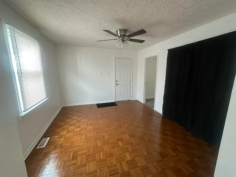 95 Glass Ave — Photo 14