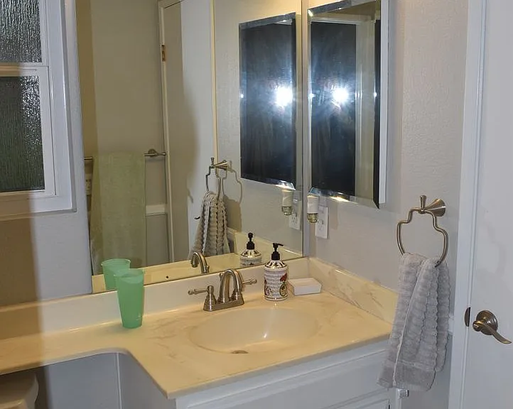 1706 S Mammoth Pl — Photo 12