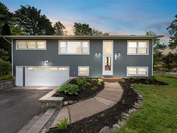 7273 Hollywood Cir, Liverpool, NY 13088