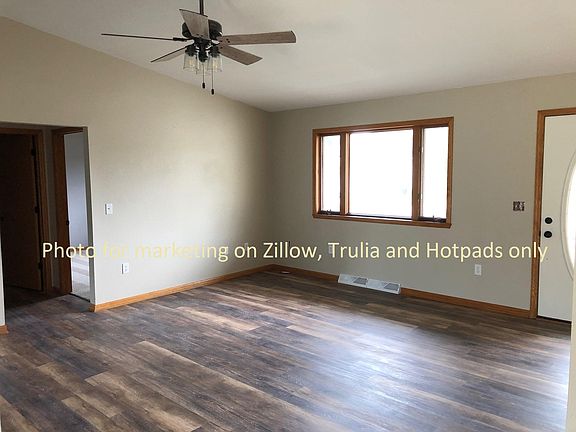 4th image of 2231 Dupont Dr