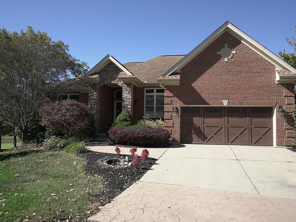 1st image of 844 Keeneland Green Dr