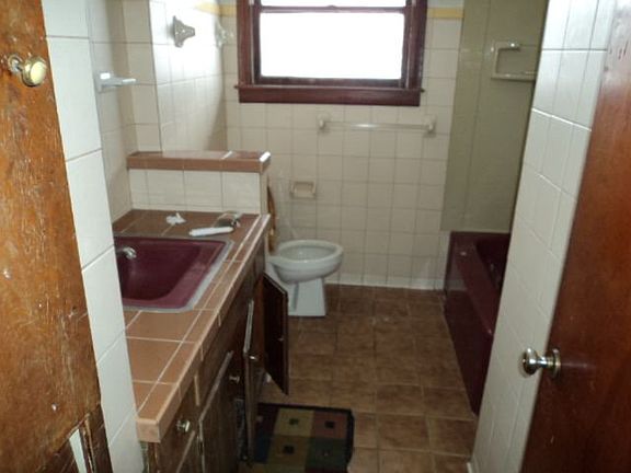 5th image of 7905 Anker Dr