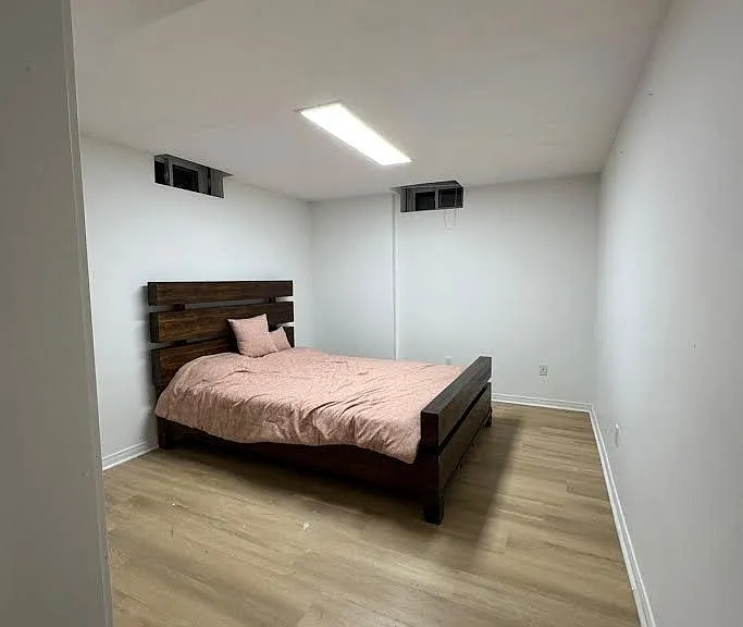 51 Rocksprings Ave #LOWER — Photo 2